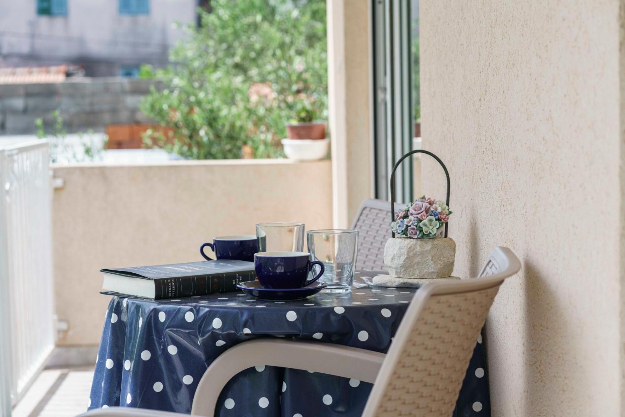 Apartments Vitis - City Centre - Free Parking 보디체 외부 사진